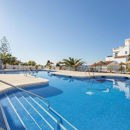 Capistrano Playa Apartment Nerja Bagian luar foto
