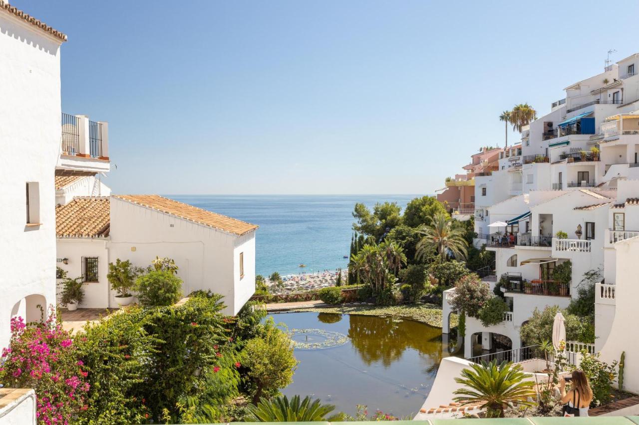 Capistrano Playa Apartment Nerja Bagian luar foto