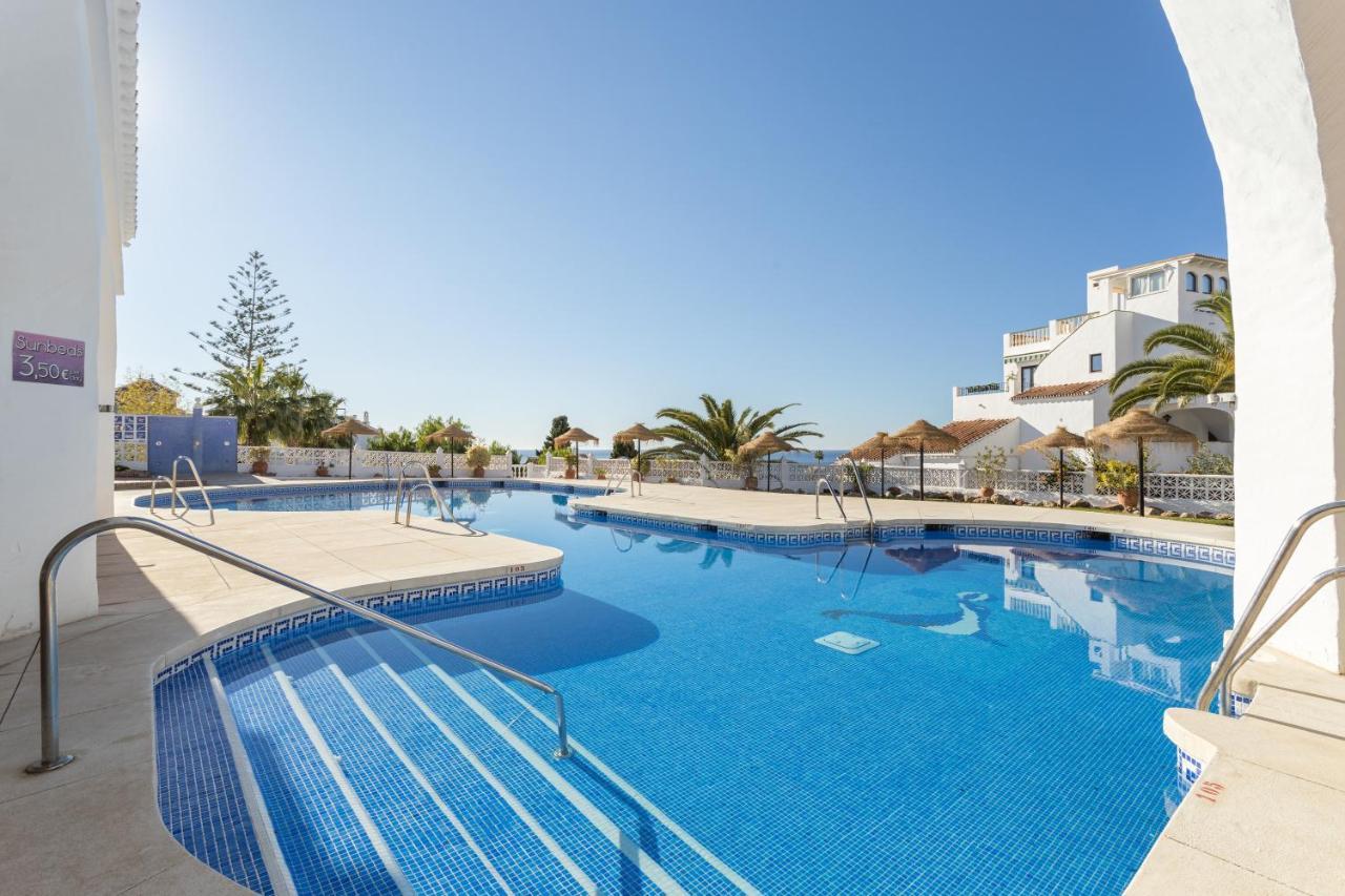 Capistrano Playa Apartment Nerja Bagian luar foto